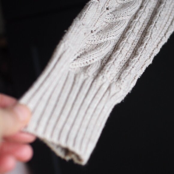 cupcakes and cashmere | Long Sleeve Cable Knit Open Cardigan - Picture 3 of 3